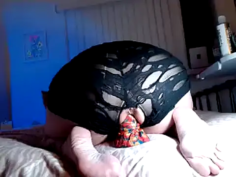 SuchAStrangeBird - lots of squirting