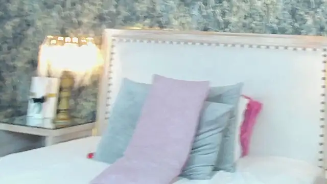 JazmiiMilf - Slap Face😘 with dildo