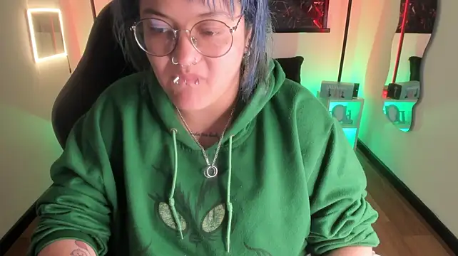 Lucky-leah - SPANK MY ASS
