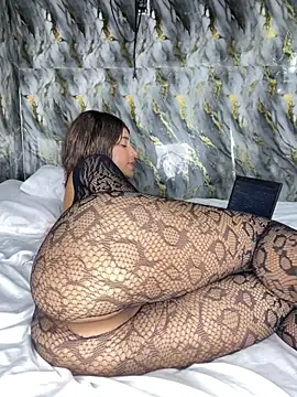 Sofibleaze - FINGER IN PUSSY