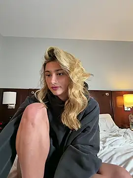 Zoeycaldwellxo - hand bra 5 mins