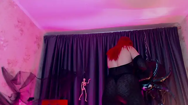 Nina_Blum_ - shake + spank ass