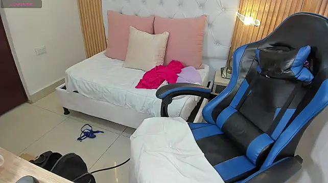 Kitty_kayo - Dildo In The Pussy🥵
