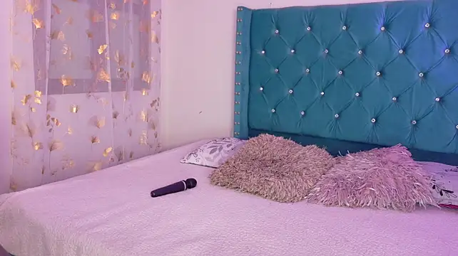 Lilly_Peach22 - Clap with the buttocks⭐