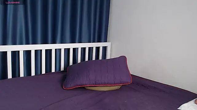 Busty-Thaiger - Fingers My Pussy