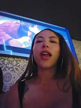 Karen_San_Miguel - Flash tits in public + spit tits 😈