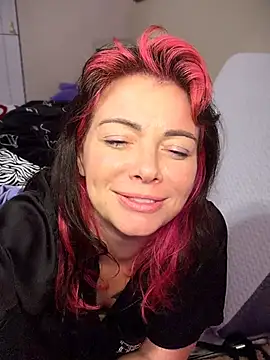 MarlaFknSinger - Last tip gets 5 vids off profile