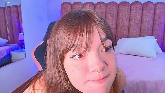 Fluffy_Bubble21 - spanks ass x15