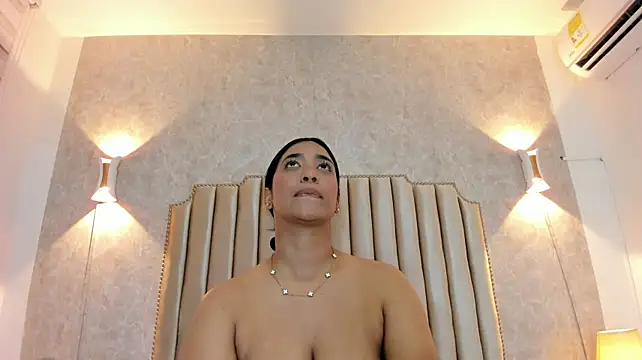 ArissDeLuna - Fingering pussy🍎