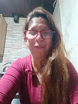 Cari75 - Aceite en tetas 3 minutos