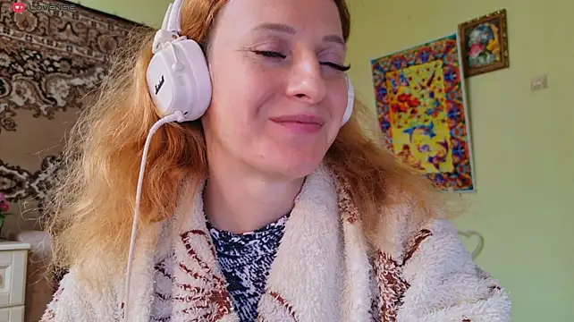 SimaGoldy - Naked & Sexy Pose
