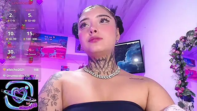 Mia_catt05