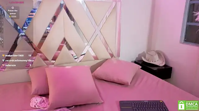 VALENBLOOM_TAY