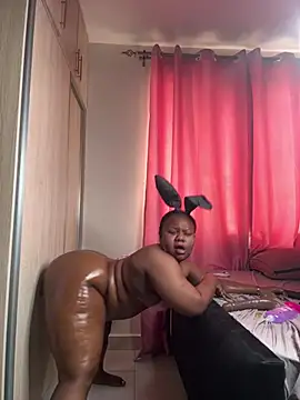 ThickyMel - Striptease with deepthroats