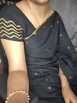 Cute-Smiely-Queen-Telugu - Ice on boobs