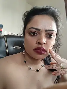 Pinky-2 - Oiling My Sexy Pussy Hole