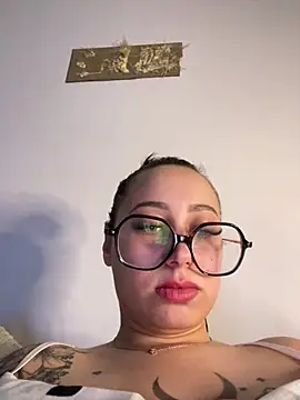 Queenlo_xxx - gagne 2 vidéos🔥