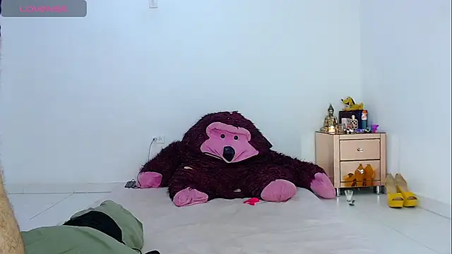 Miaawhithe - Help me, I want to feel his cock💦😈