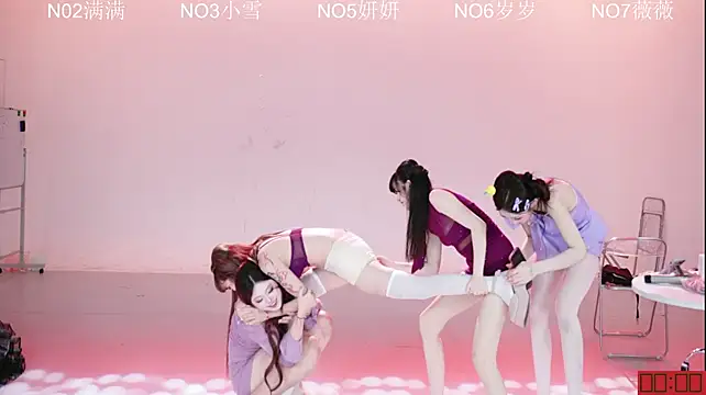 CL-1314 - 妍妍 弟4关 脱掉内衣