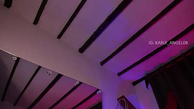 Karly_angeel - plug in ass