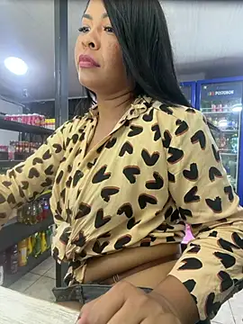 Anthonella_rousse - Show saliva all over the body