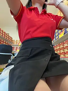 Sneaky_Cumshoot