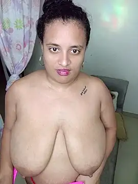ValentinaBloom_1 - Pinching my nipples for you!