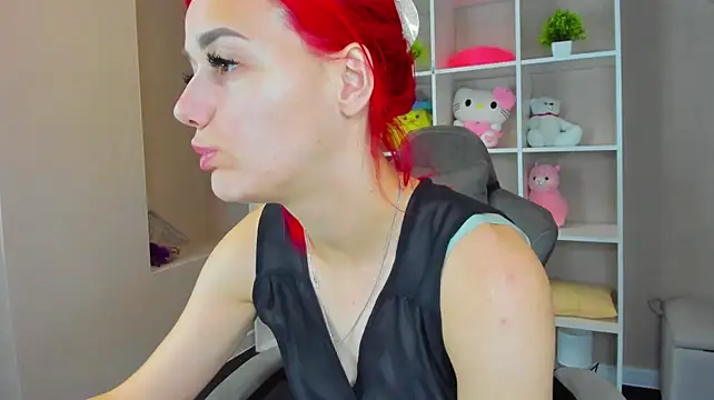 Linda_Jonys - many oil on .pussy