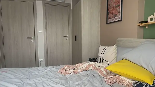 Anna_Six
