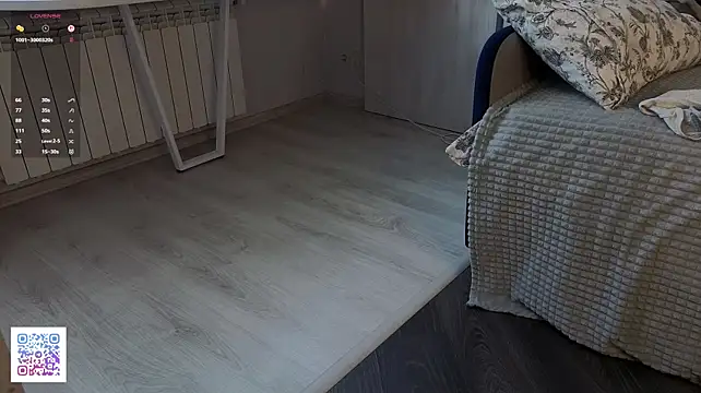 EffieFruin - Wet my panties💦