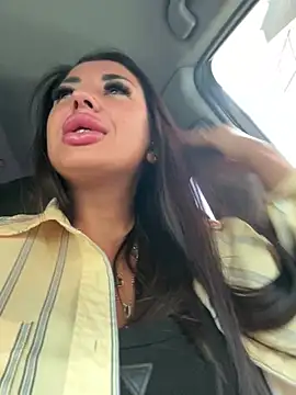 RuslanaXX - Make me squirt