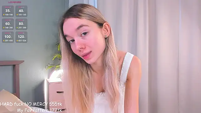 WhiteKellyx - 😍TAKE OFF MY TOP😍