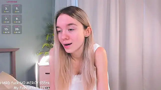 WhiteKellyx - 😍TAKE OFF MY TOP😍