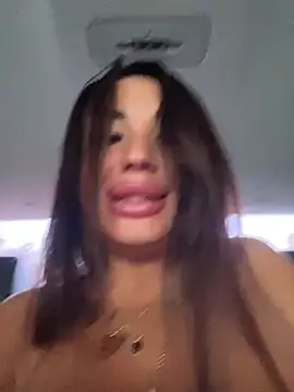 RuslanaXX - Make me squirt