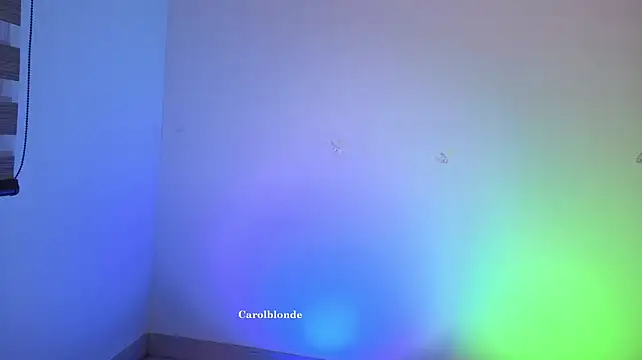 Carolblonde - Show flash tits