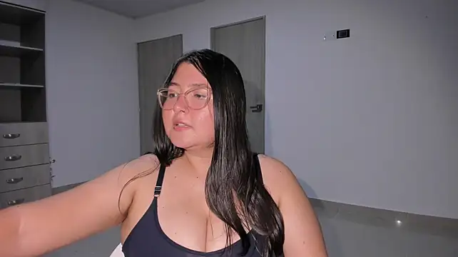 Chloe_blade