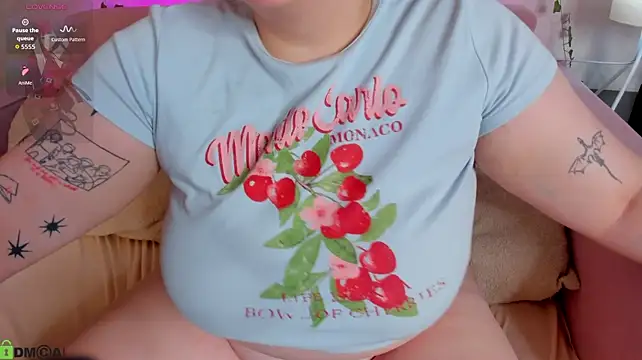 Ruth_Oliver - Stretching your ass to the camera💃