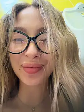 Coconut_milk - Massage boobs with 2 hand in wc