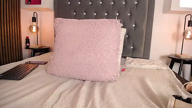 AnnadirtyXo - FUCKING PUSSY UNTIL THE SQUIRT