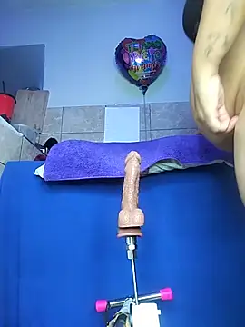 Dianaqueenxxx - OIL ASS + FINGER ASS