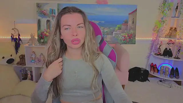 Real_Tini - Show me your boobs