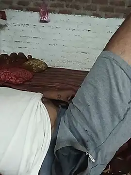 Indiansexycouple2