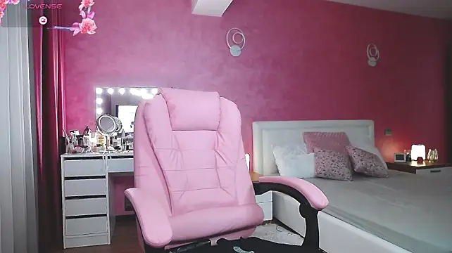 MissKora - epic goal:pay my house(use tipmenu )