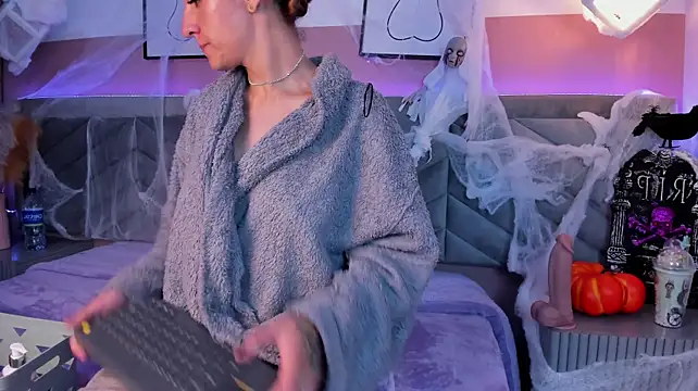 Scarlet__rossi
