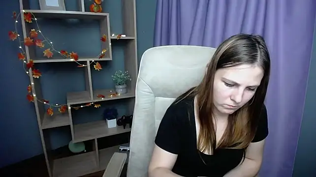 ElizabethGlow - put on heels