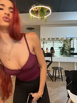 VixenRosse - Nipple tease. Let’s heat things up! 😈