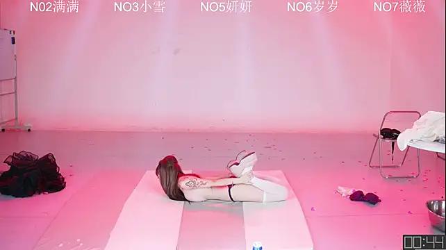 CL-1314 - 满满 弟2关 脱掉上衣
