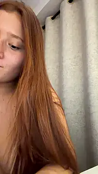 KloeReddd - Show boobs and ahegao 🤍