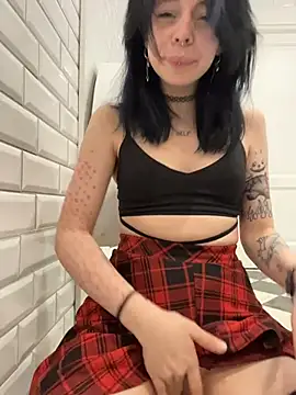 LishuMeow - Get topless 1m in middle Burger King😱