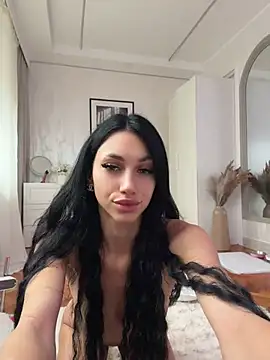 Ilariea_girl - Make my pussy wet